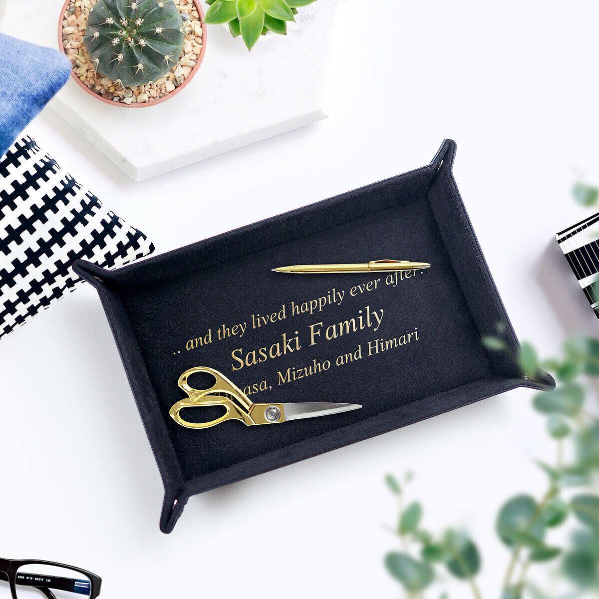 レザーボタントレイ レクタングル ブラック}